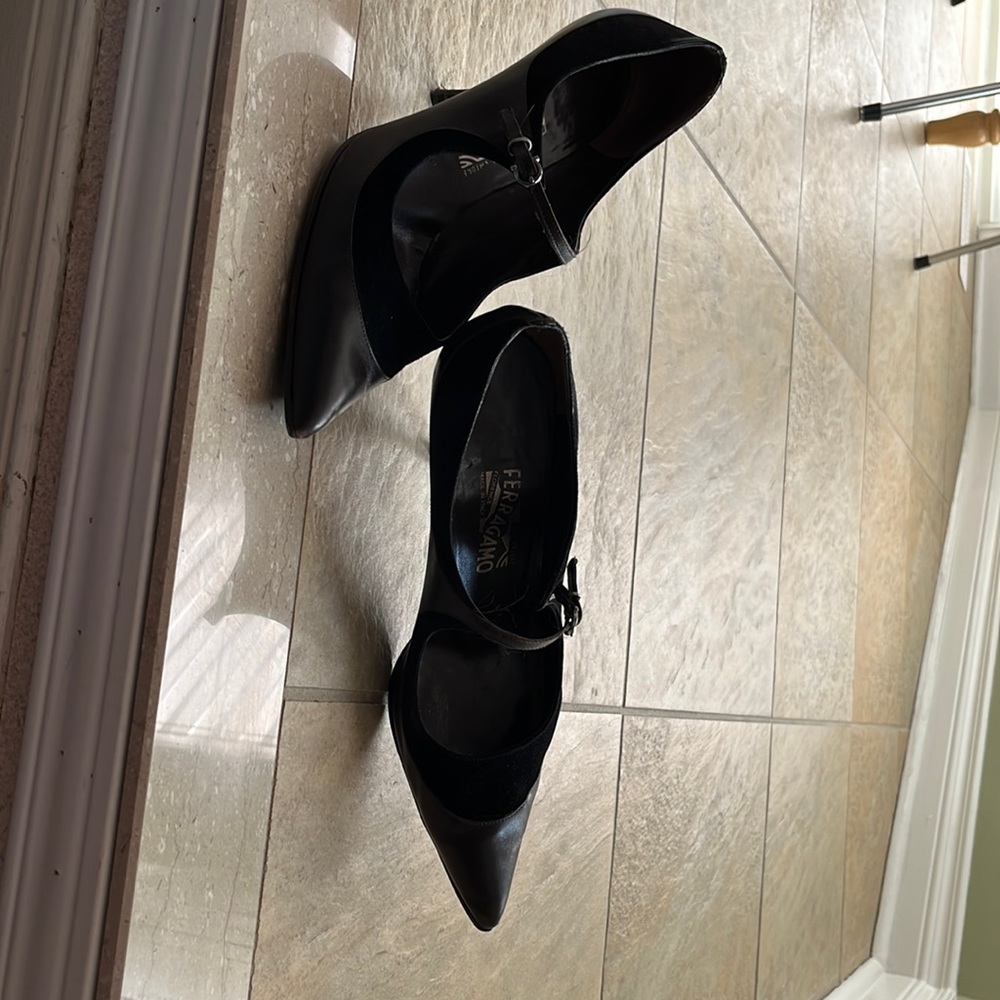 Ferragamo pumps, dual coloured size 10, very good condition